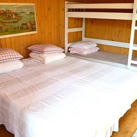 Puharila Πανσιόν *